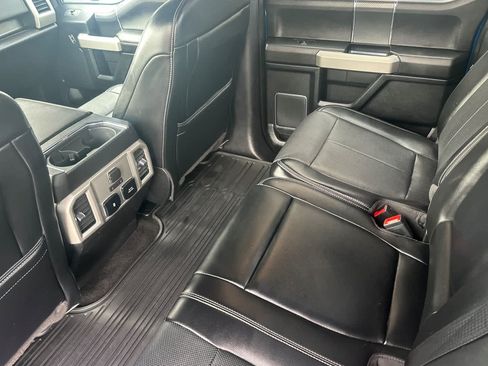 Used 2018 Ford F150 Lariat w/ Equipment Group 502A Luxury AWD/4WD image 4
