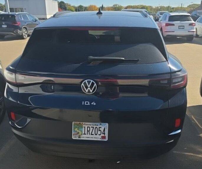 Used 2023 Volkswagen ID.4 Pro AWD/4WD image 2