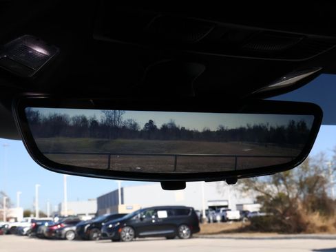 Used 2025 Chevrolet Corvette Stingray Coupe w/ 1LT image 29