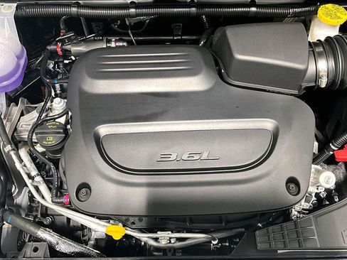 New 2026 Chrysler Pacifica Limited w/ S Appearance Package image 36