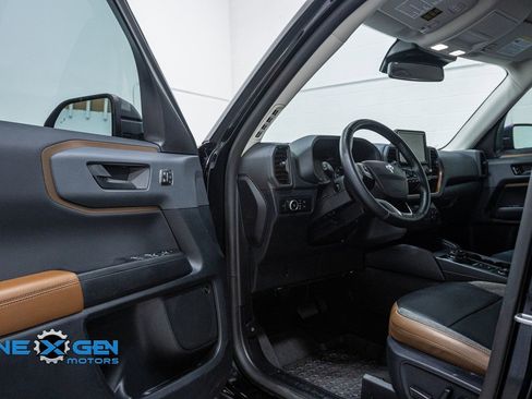 Used 2023 Ford Bronco Sport Outer Banks w/ Tech Package image 10