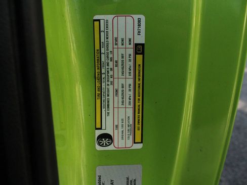 Used 2015 Dodge Challenger R/T Scat Pack w/ Scat Pack Appearance Package RWD image 26