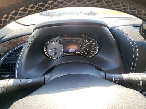 Used 2024 INFINITI QX80 Premium Select w/ Cargo Package image 15