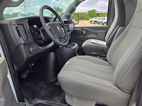 New 2025 Chevrolet Express 3500 w/ Power Convenience Package image 19