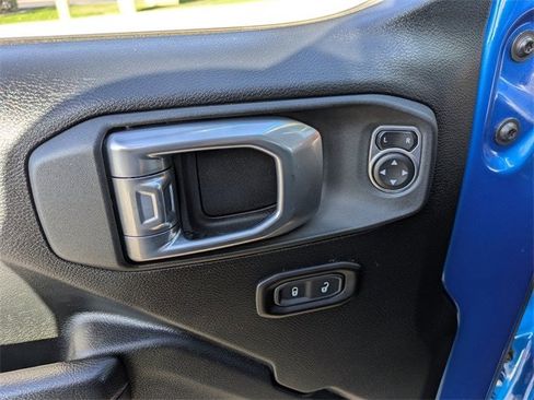 Used 2021 Jeep Gladiator Rubicon image 19