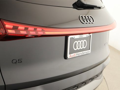 New 2025 Audi Q5 2.0T Premium Plus image 28