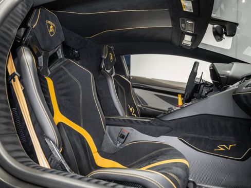 Used 2016 Lamborghini Aventador LP 750-4 Superveloce AWD/4WD image 30