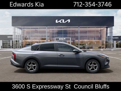 New 2026 Kia K4 FWD image 8