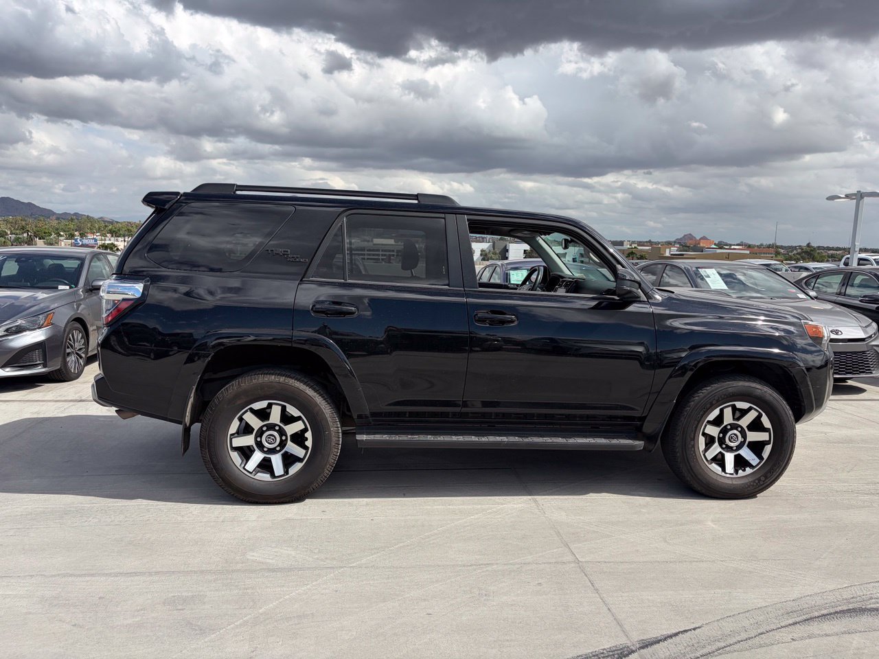 Used 2020 Toyota 4Runner TRD Off-Road AWD/4WD image 3