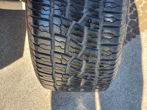 Used 2018 Chevrolet Silverado 1500 LT w/ Texas Edition image 11