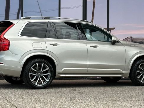 Used 2016 Volvo XC90 T6 Momentum w/ Momentum Plus Package AWD/4WD image 13