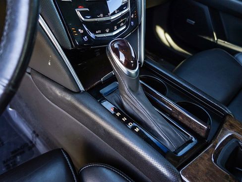 Used 2013 Cadillac XTS Luxury w/ Driver Awareness Package image 22