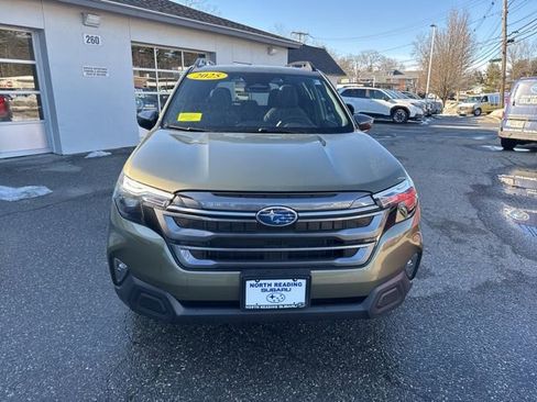 Used 2025 Subaru Forester Premium image 8