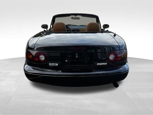Used 1992 MAZDA MX-5 Miata RWD image 8