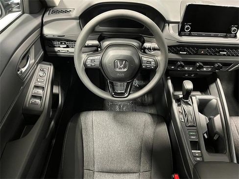 New 2025 Honda Accord SE image 16