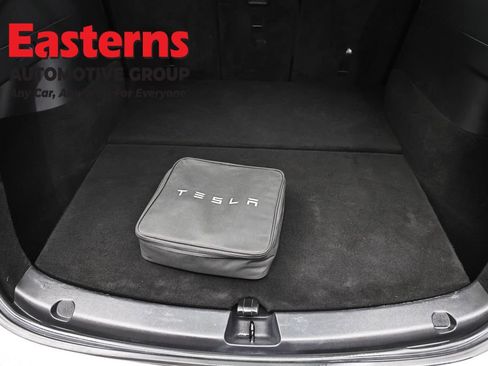 Used 2021 Tesla Model Y Long Range AWD/4WD image 9