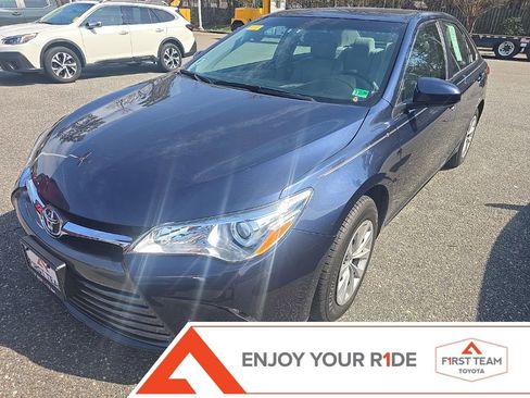 Used 2016 Toyota Camry LE image 1