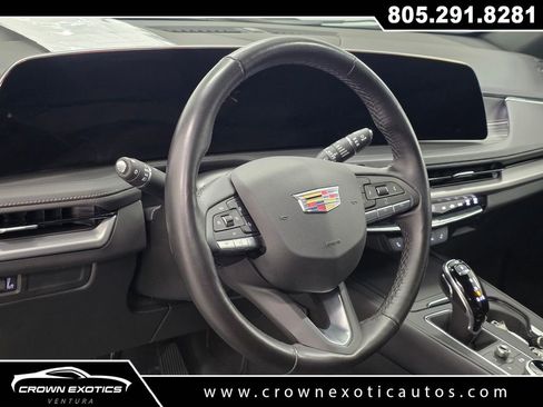 Used 2025 Cadillac XT4 Premium Luxury w/ Cold Weather Package FWD image 24