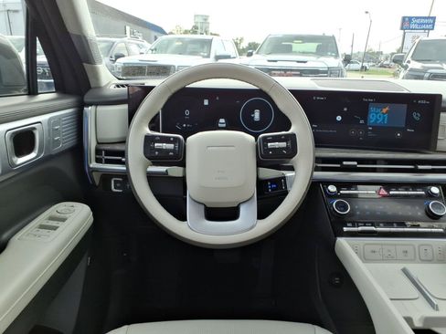 Used 2025 Hyundai Santa Fe Calligraphy AWD/4WD image 14