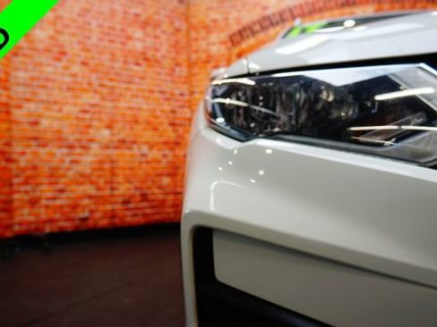 Used 2017 Nissan Rogue SV image 67