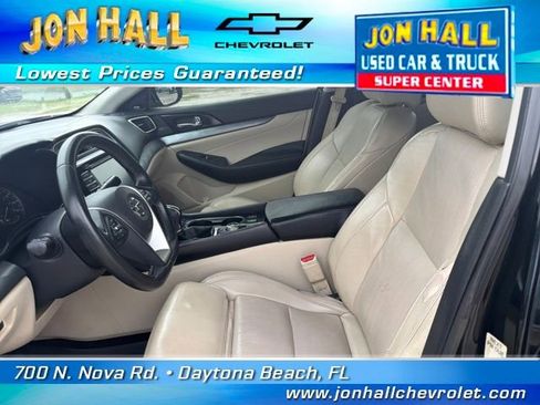 Used 2018 Nissan Maxima 3.5 SL image 16