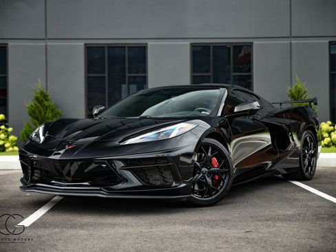 Used 2020 Chevrolet Corvette Stingray Premium Cpe w/ 3LT Preferred Equipment Group RWD image 2