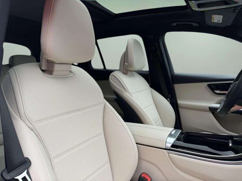 Certified 2026 Mercedes-Benz GLC 300 4MATIC image 30