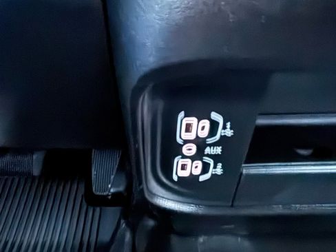 Used 2022 RAM 2500 Tradesman w/ Safety Group image 36