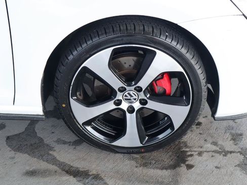 Used 2017 Volkswagen GTI S FWD image 40