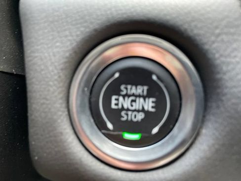 Used 2024 Chevrolet Tahoe LT AWD/4WD image 20