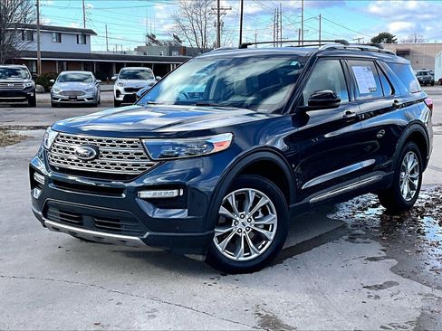 Used 2023 Ford Explorer Limited w/ Equipment Group 301A image 7