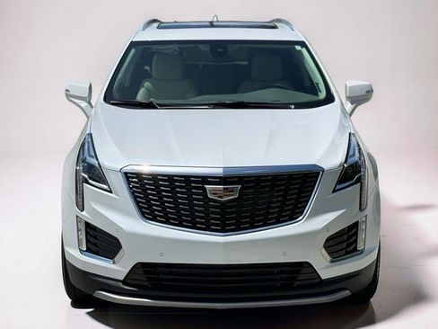 Certified 2023 Cadillac XT5 Premium Luxury w/ LPO, Floor Liner Package FWD image 9