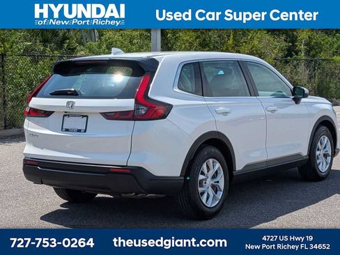 Used 2024 Honda CR-V LX image 5
