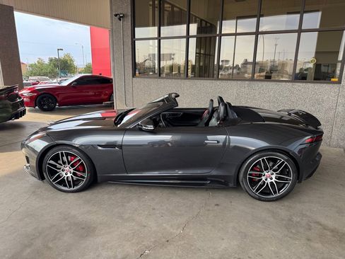 Used 2020 Jaguar F-TYPE Convertible image 2
