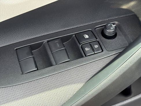Used 2026 Toyota Corolla LE FWD image 22