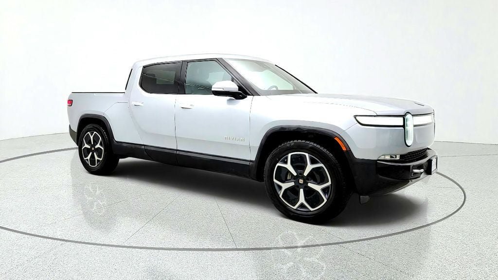 Used 2024 Rivian R1T Adventure Dual AWD/4WD image 3