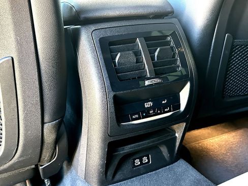 Certified 2025 BMW X4 xDrive30i w/ Premium Package image 22