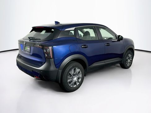 Used 2025 Nissan Kicks S FWD image 9