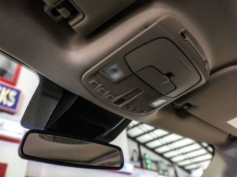 Used 2021 Ford Expedition Platinum image 27