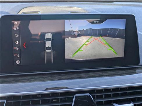 Used 2018 BMW 530e w/ M Sport Package 2 image 13