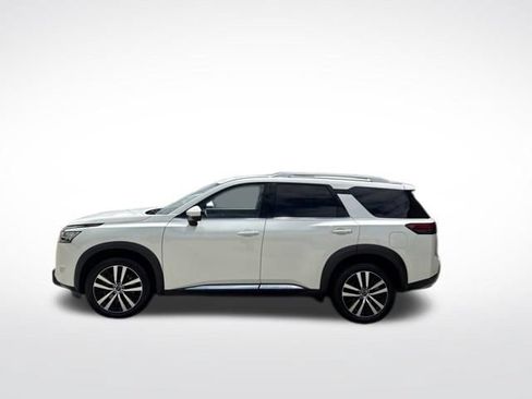 Used 2023 Nissan Pathfinder Platinum w/ Cargo Package AWD/4WD image 6