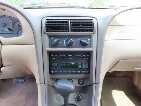 Used 2004 Ford Mustang GT RWD image 24