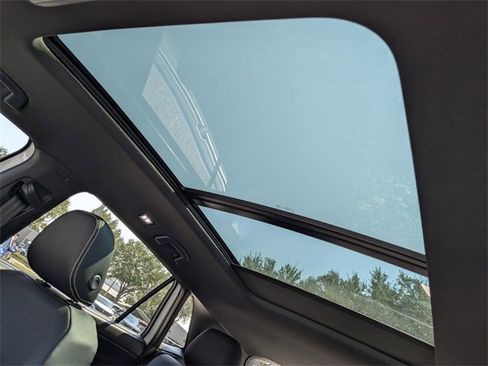 New 2026 Volkswagen Atlas Cross Sport SEL image 24