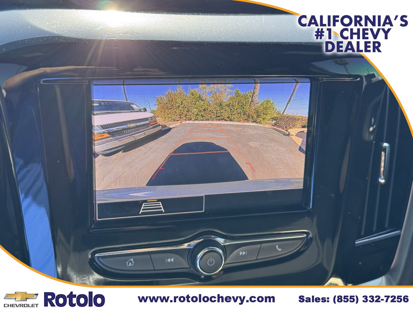 Used 2022 Chevrolet Traverse LT FWD image 17