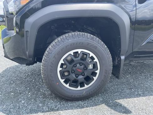 New 2026 Toyota Tacoma TRD Off-Road AWD/4WD image 10