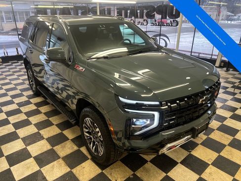 Used 2025 Chevrolet Tahoe Z71 w/ Comfort Package image 18