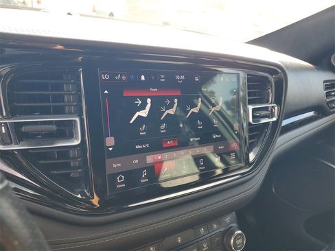 Used 2022 Dodge Durango Citadel image 22