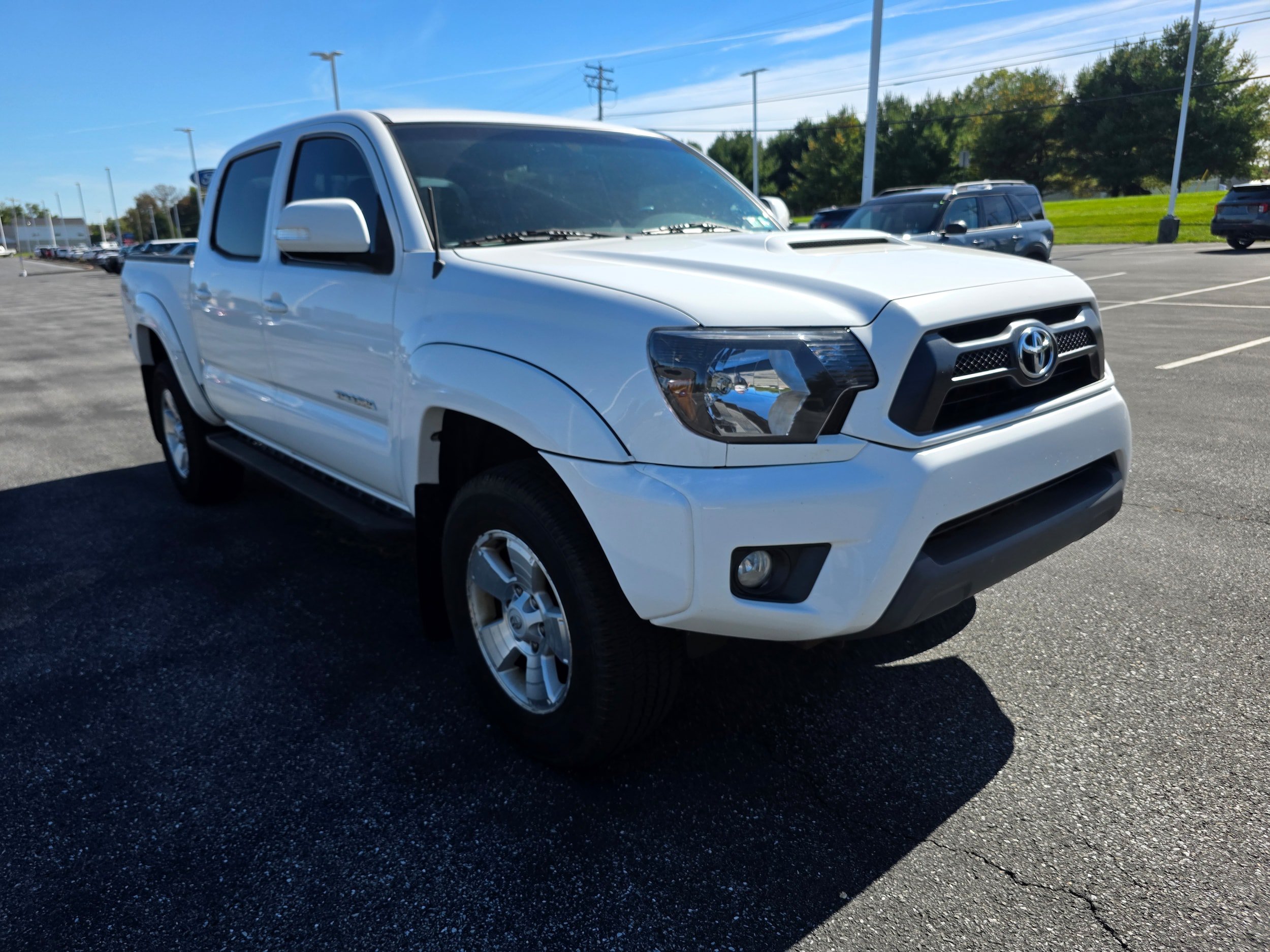 Used 2013 Toyota Tacoma 4x4 Double Cab w/ TRD Sport Pkg image 5