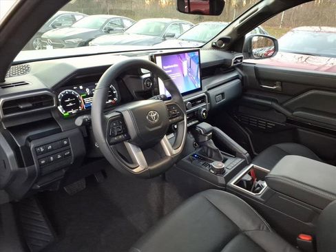 Used 2025 Toyota 4Runner Limited image 15