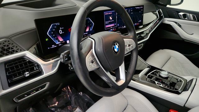 Used 2024 BMW X7 xDrive40i w/ Premium Package AWD/4WD image 51